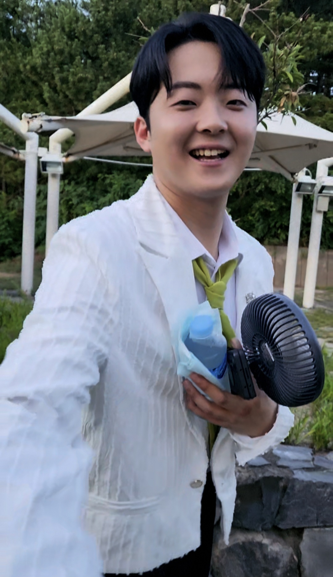 Behind-the-scenes cut of Park Minsu