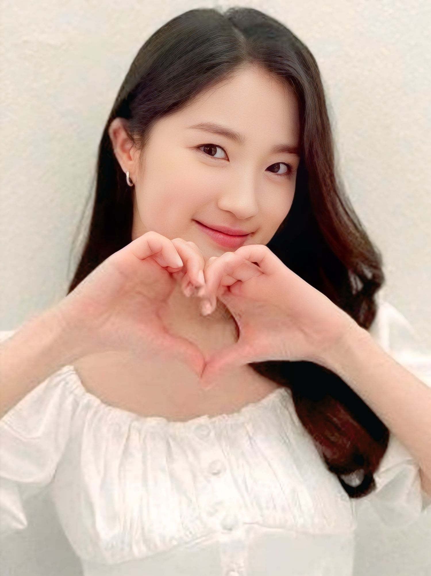 Cuplikan di balik layar dari Kim Hyeyoon