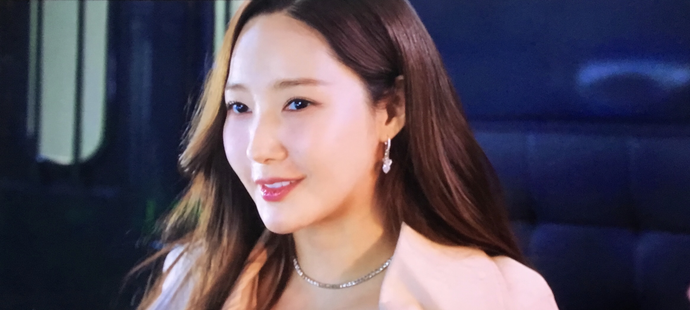 パク・ミニョンの最近の活動ショット