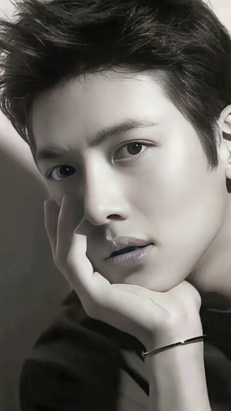 Behind-the-scenes cut of Ji Changwook