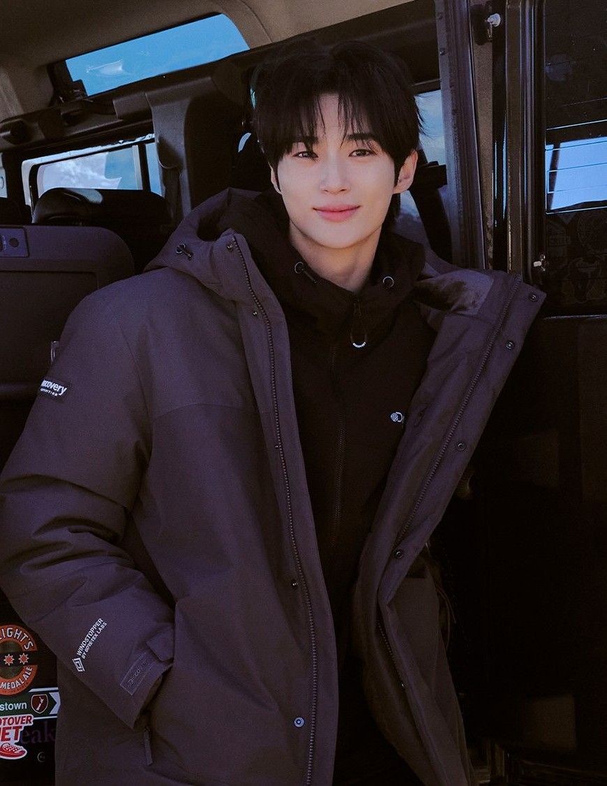 Latest photo of Byeon Wooseok