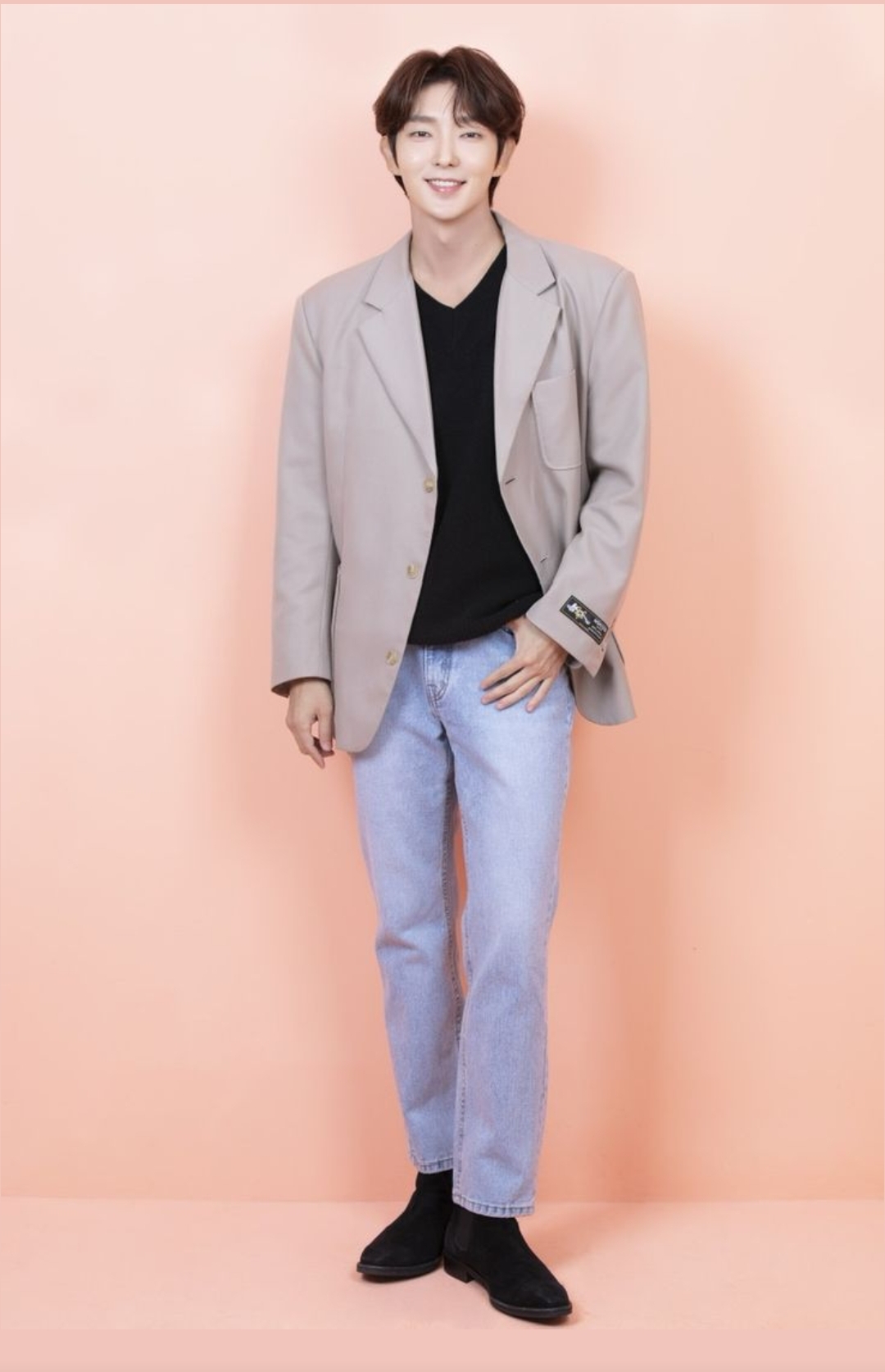 A moment captured by a fan of Lee Joongi