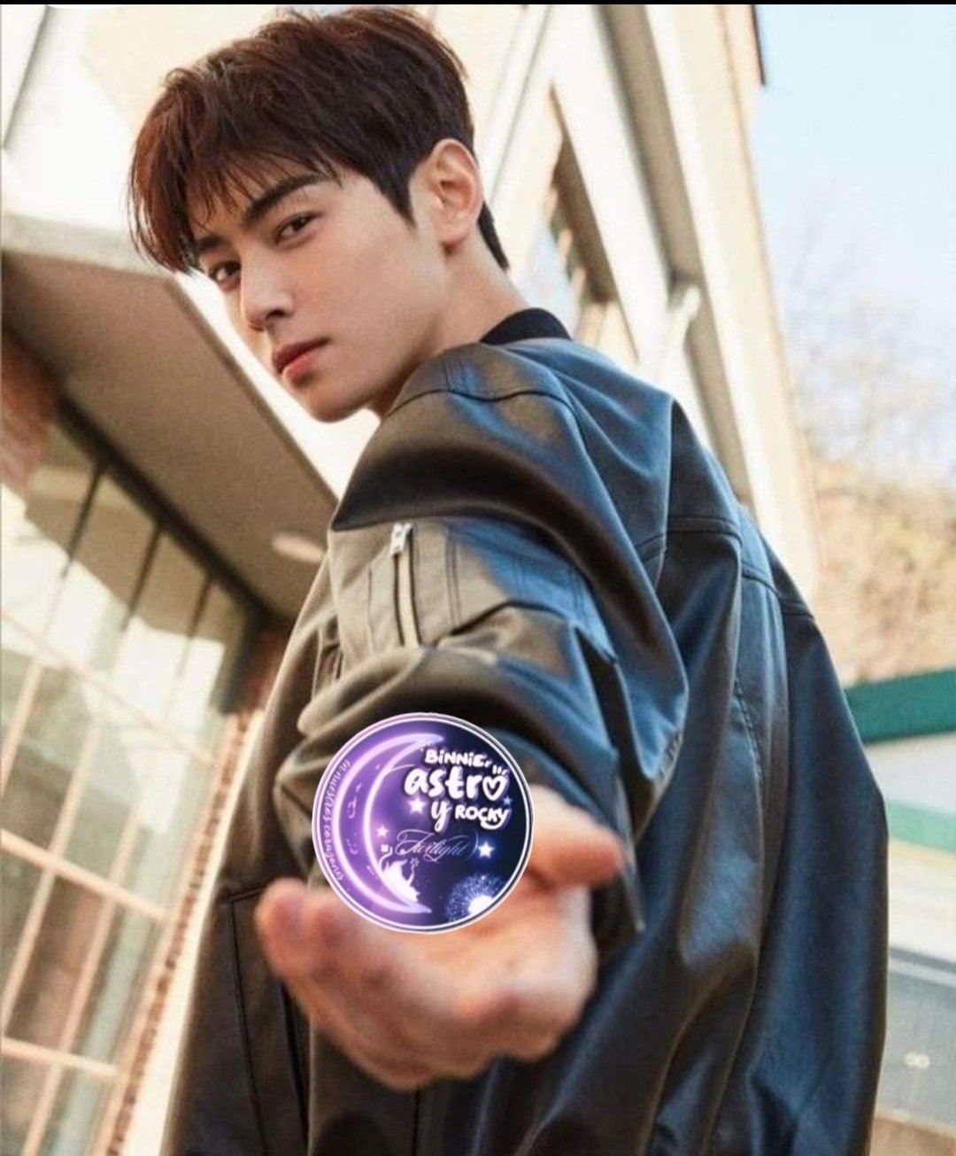 Recent activity shot of Cha Eunwoo
