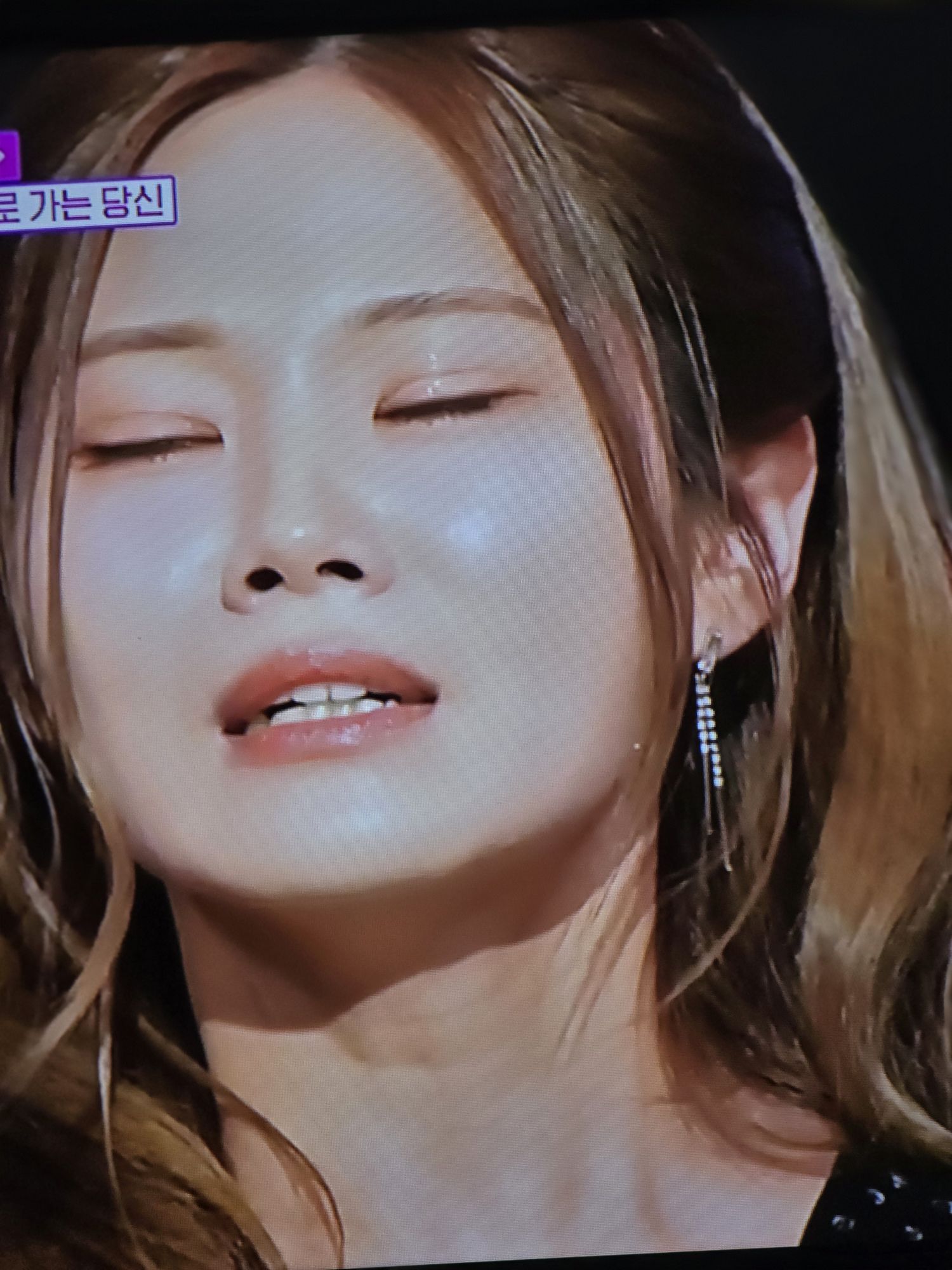 Behind-the-scenes cut of Bae Ahyeon