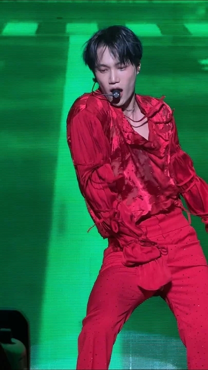 KAI background image recommended by Choeaedol Celeb fandom