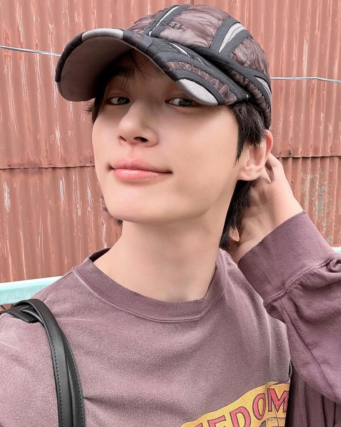 Behind-the-scenes cut of Byeon Wooseok