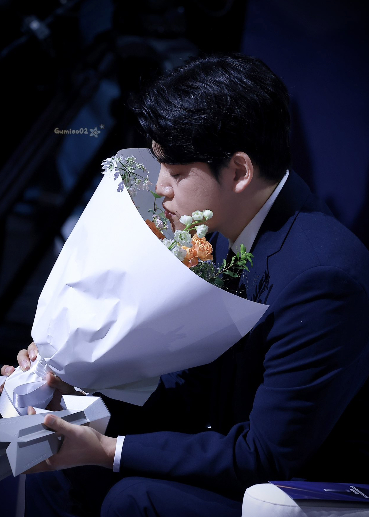 Behind-the-scenes cut of Gumayusi