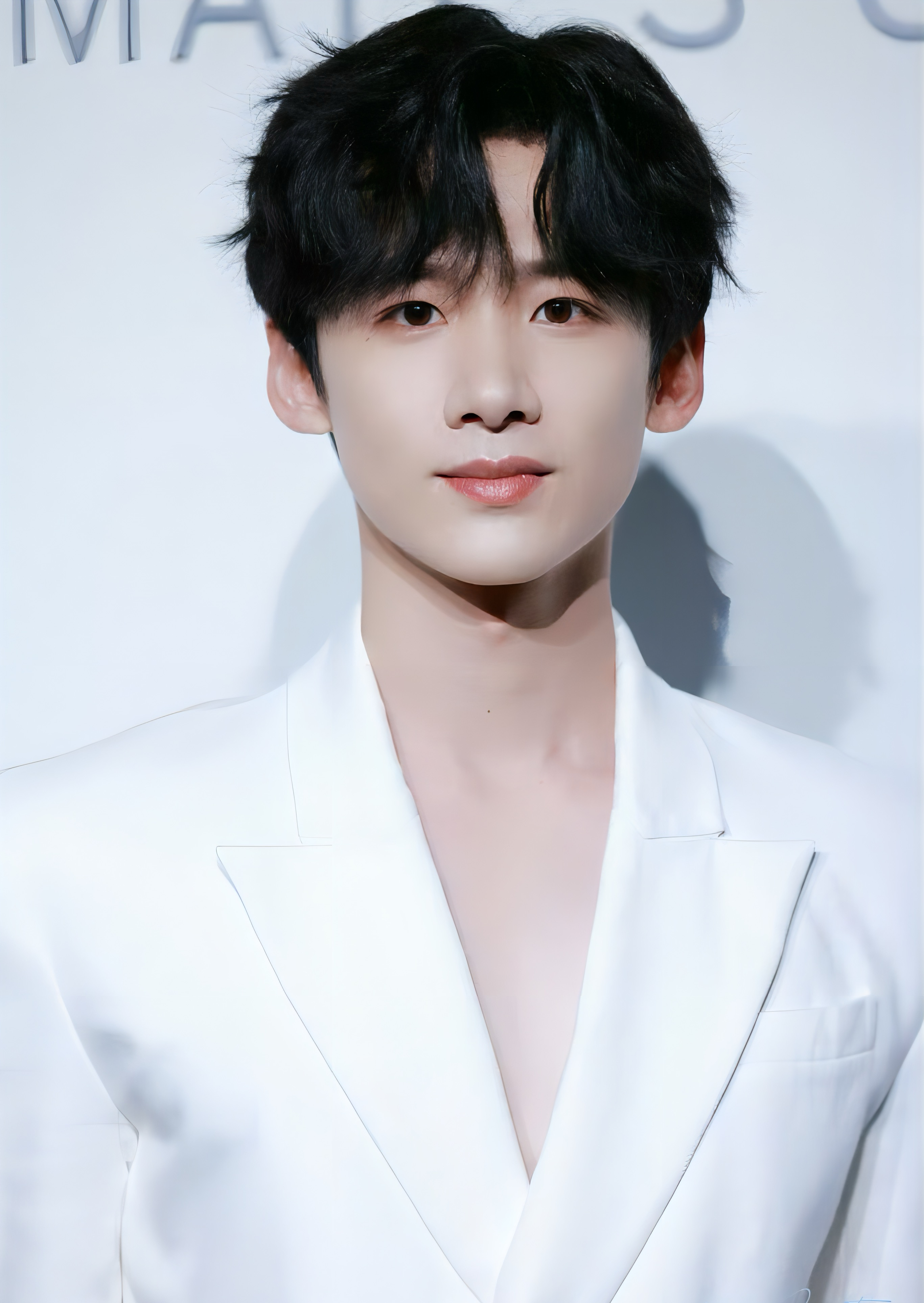 Recent activity shot of Bai Jingting