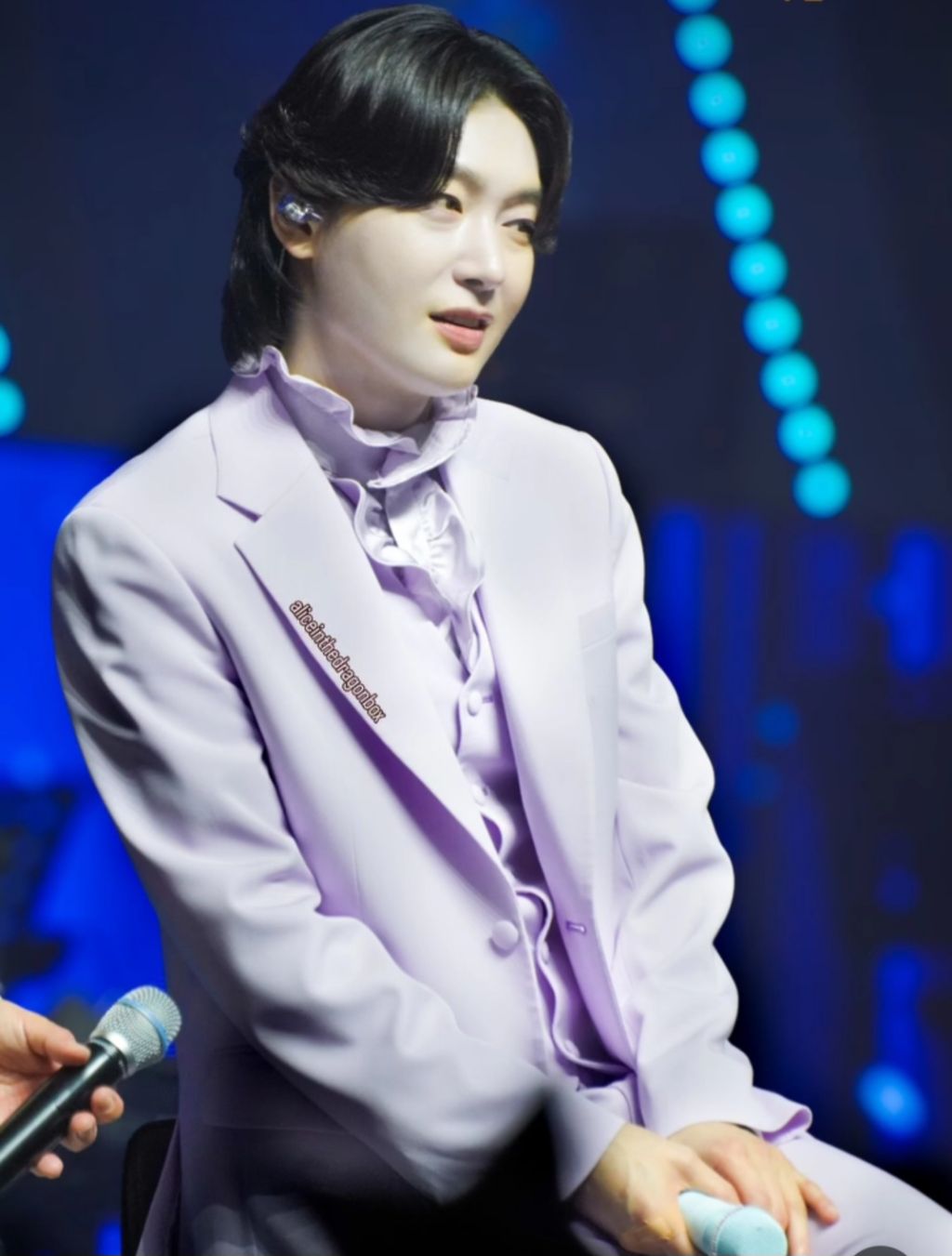 Behind-the-scenes cut of Kim Yongbin
