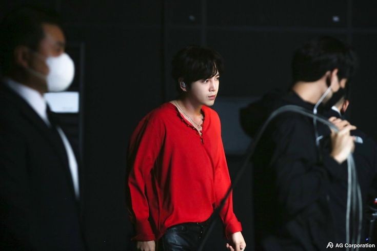 Recent activity shot of Jang Geunsuk