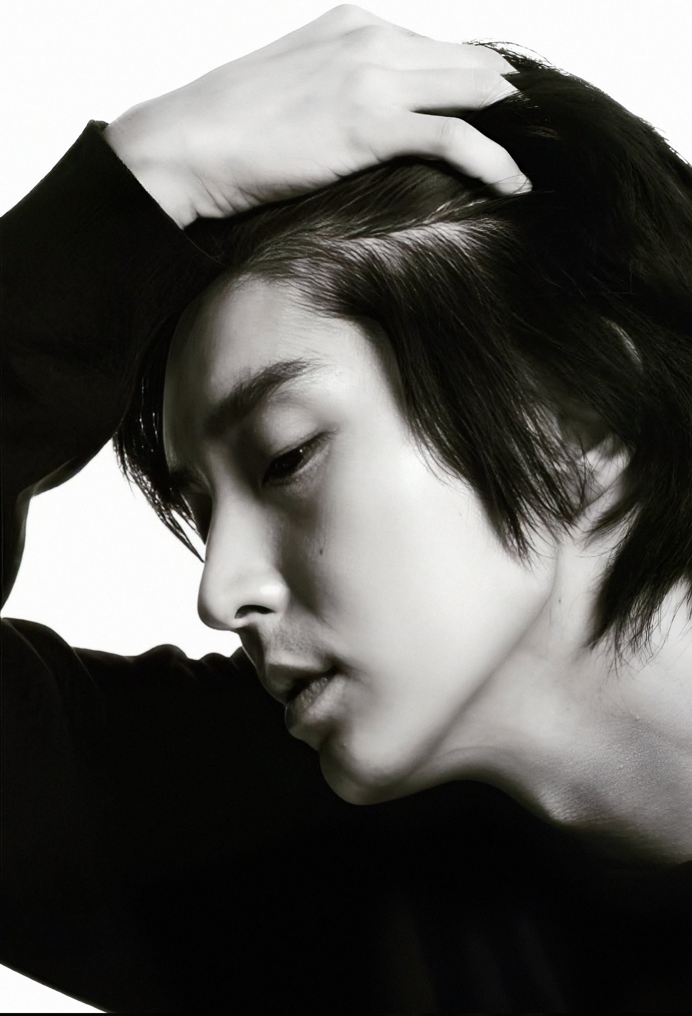 A moment captured by a fan of Lee Joongi