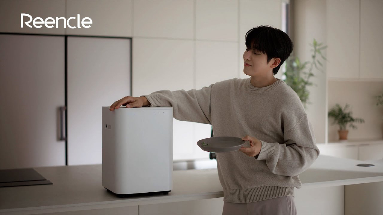Behind-the-scenes cut of Son Hojun