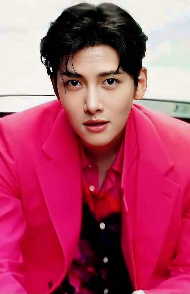 粉丝拍下的池昌旭瞬间