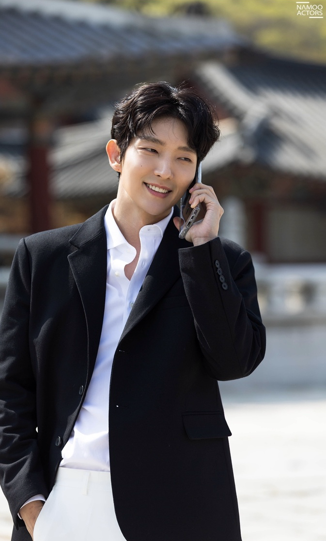 Today's popular wallpaper in Lee Joongi community