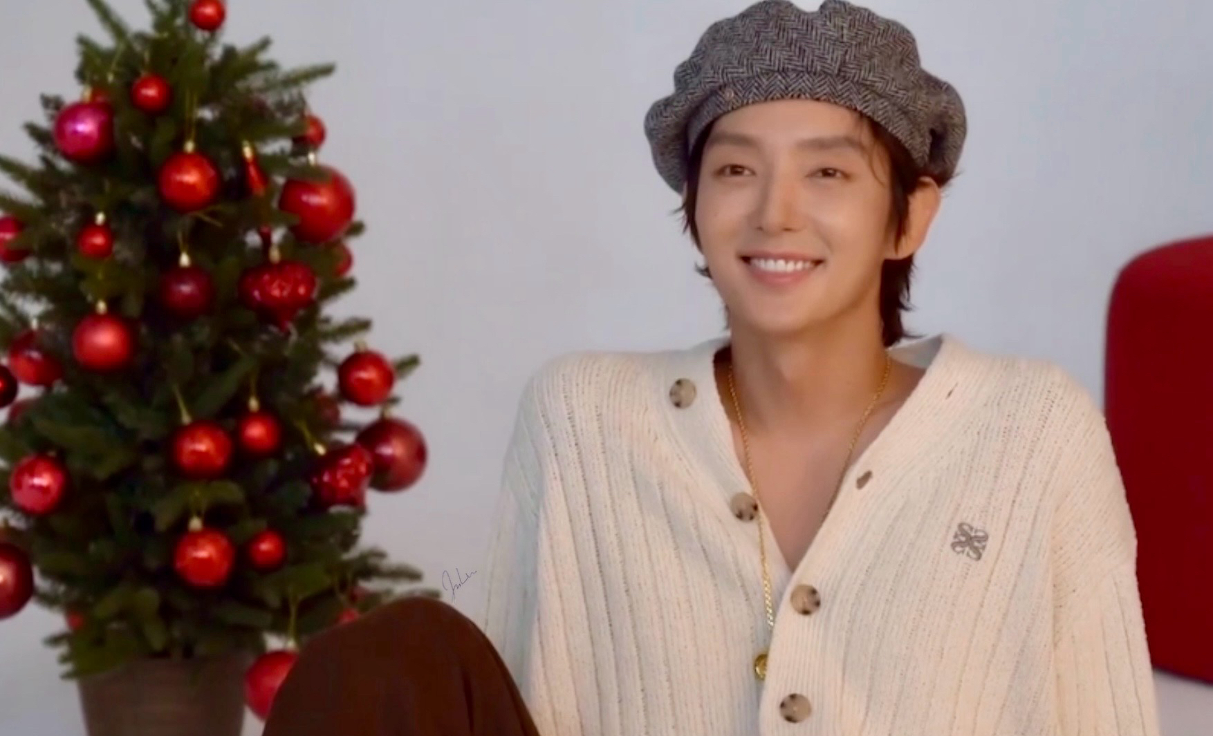 Foto terbaru dari Lee Joongi