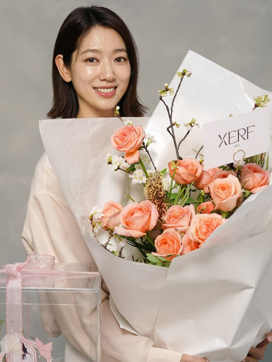 A moment captured by a fan of Park Shinhye