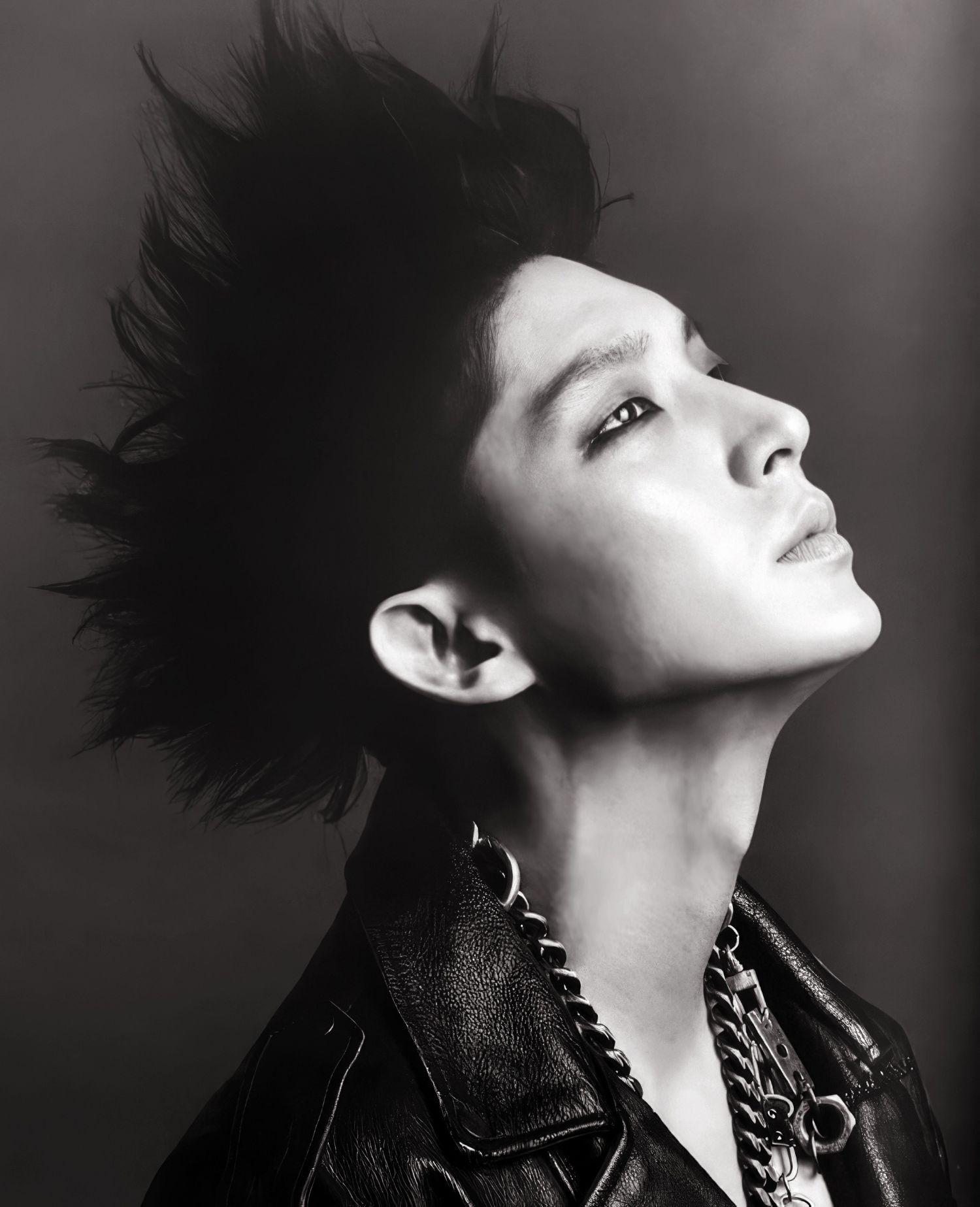 Recent activity shot of Lee Joongi