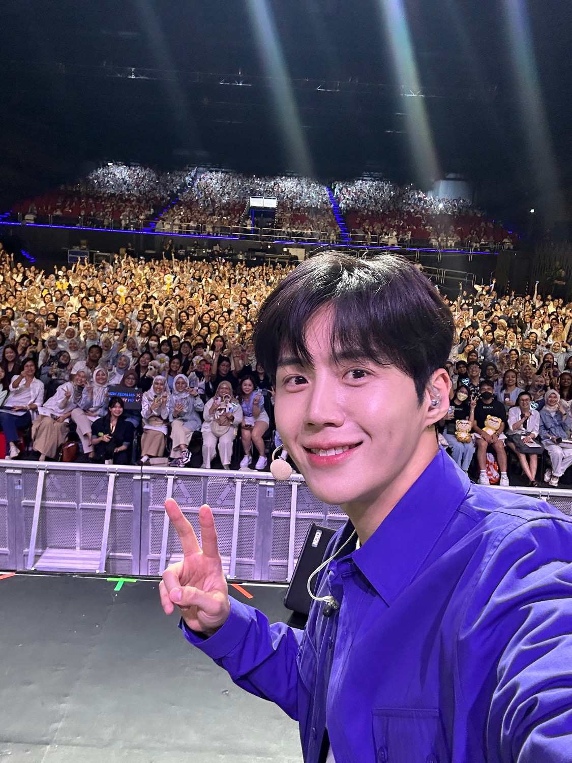 A moment captured by a fan of Kim Seonho