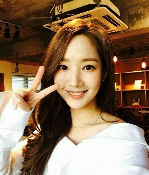 A moment captured by a fan of Park Minyoung