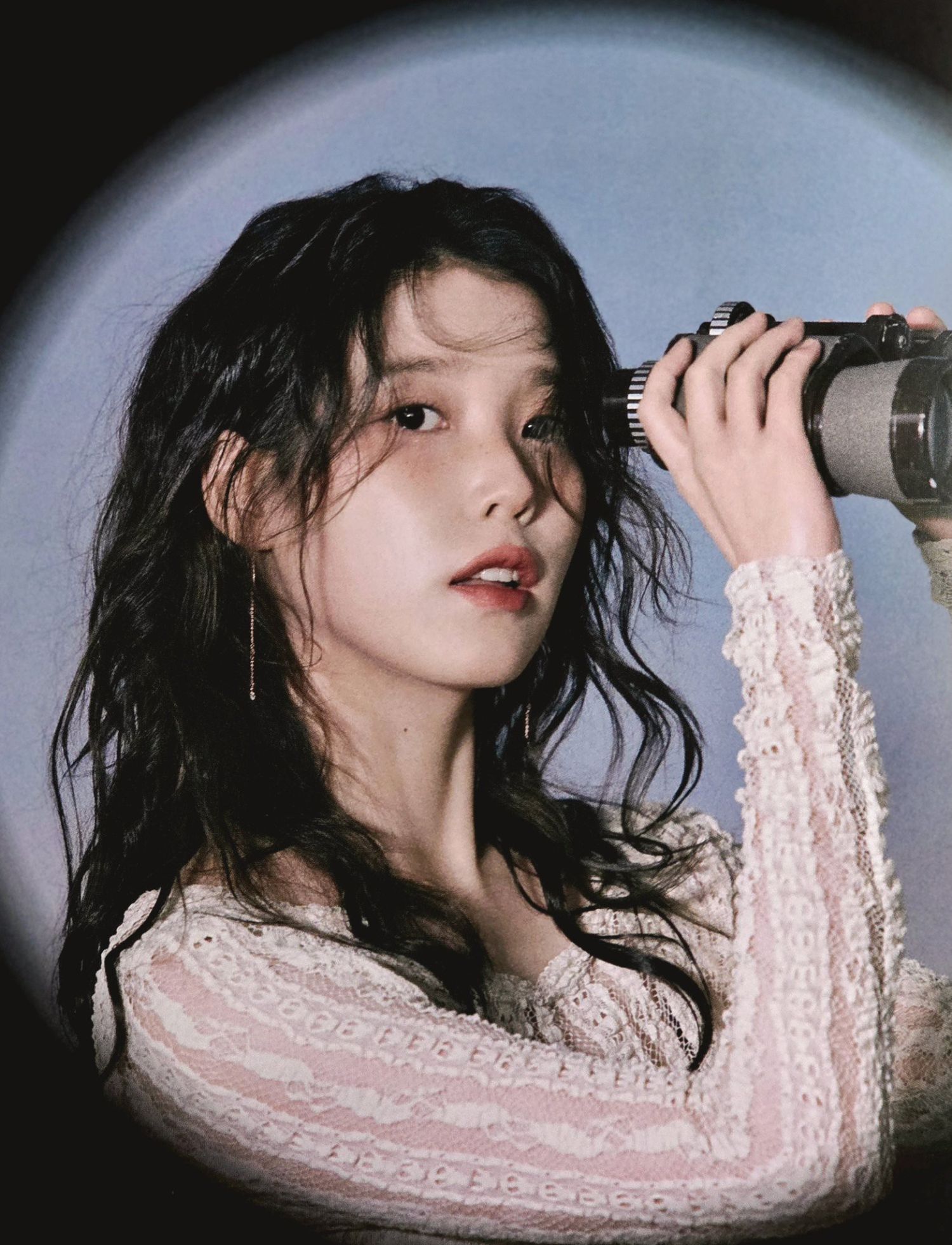 A moment captured by a fan of IU