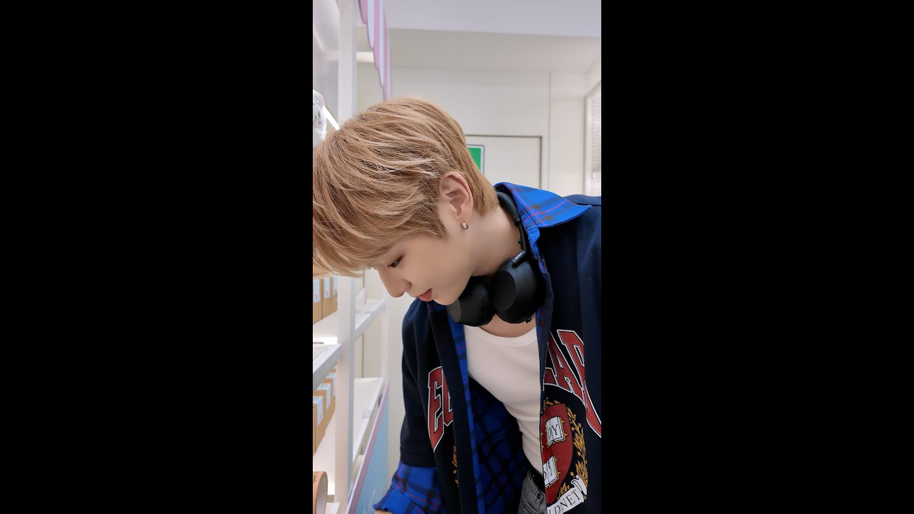A moment captured by a fan of Secret Garden
