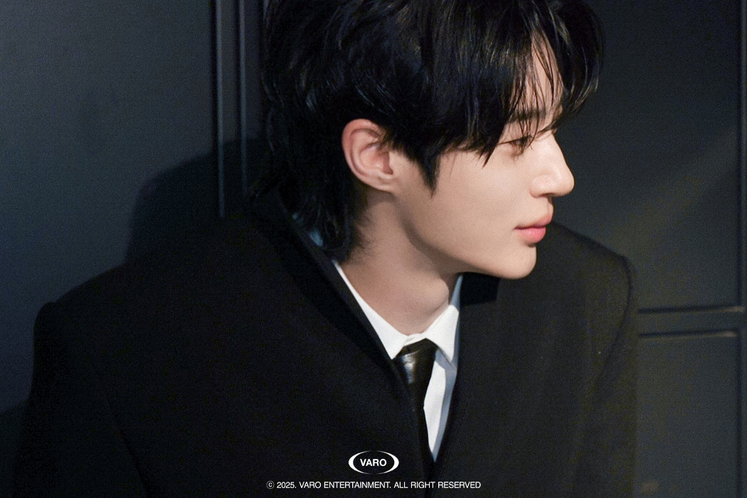 Behind-the-scenes cut of Byeon Wooseok