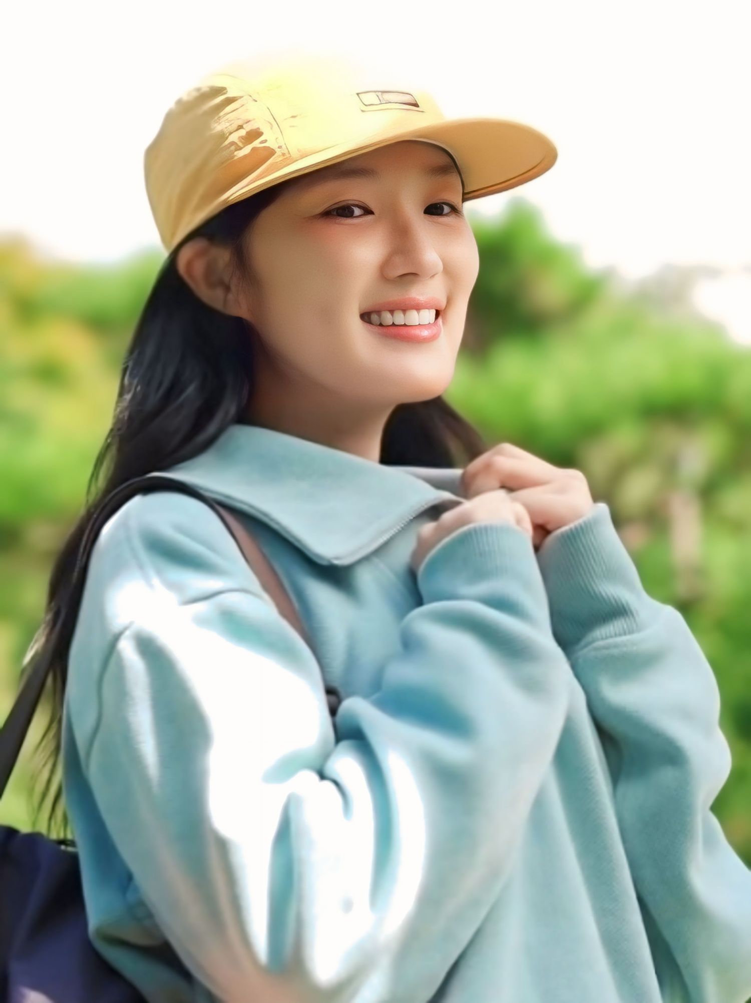 Behind-the-scenes cut of Kim Hyeyoon