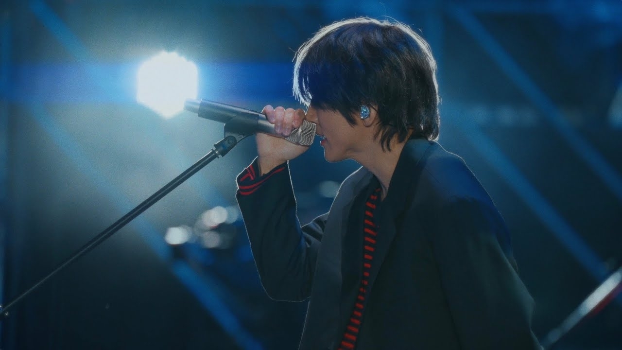 Behind-the-scenes cut of Lee Seungyoon