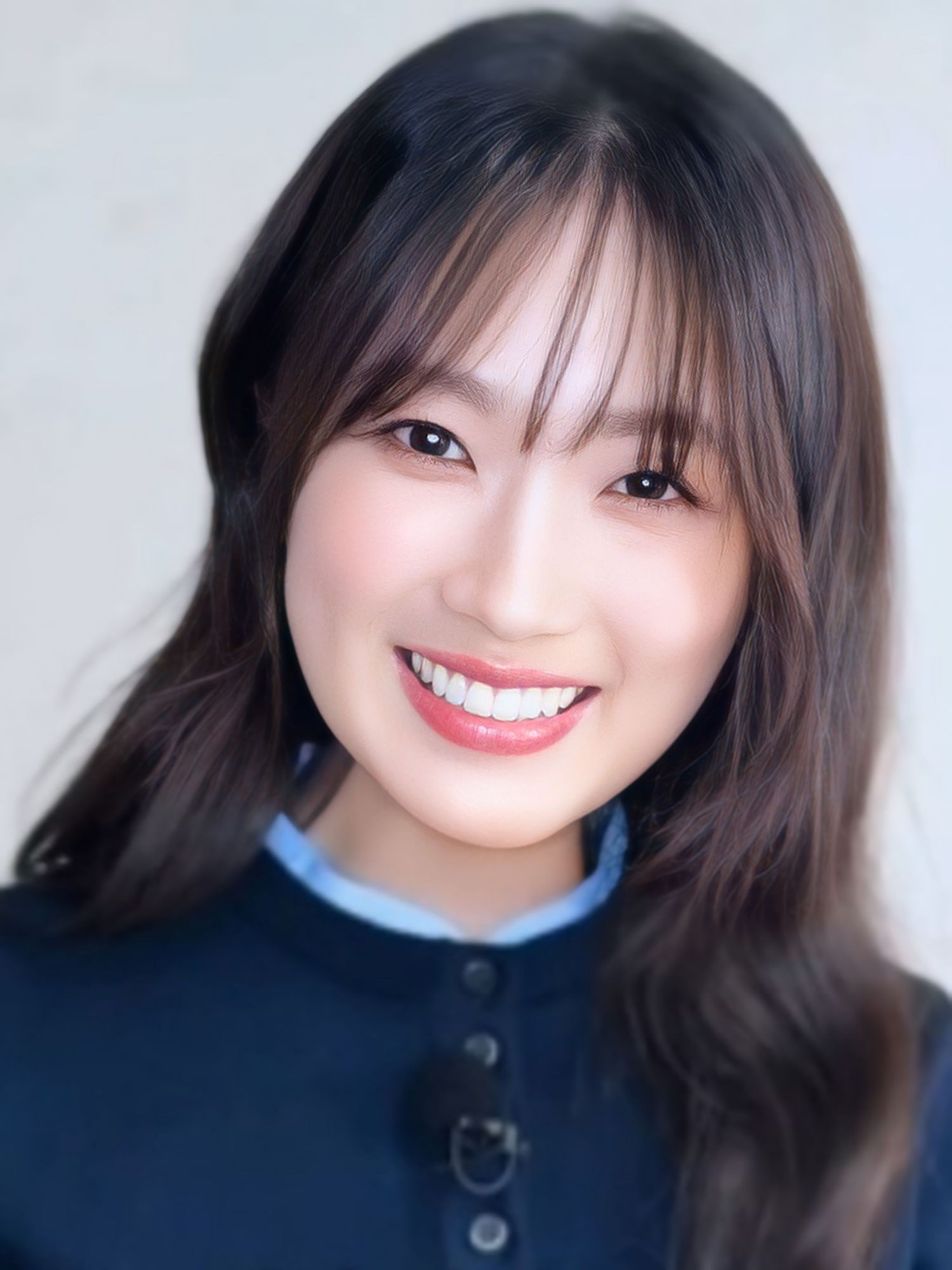 Behind-the-scenes cut of Kim Hyeyoon