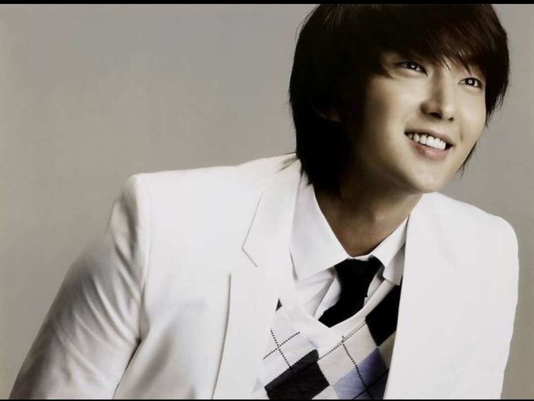 A moment captured by a fan of Lee Joongi