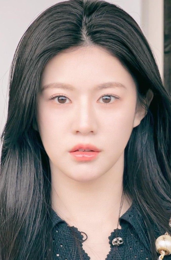 A moment captured by a fan of Go Younjung
