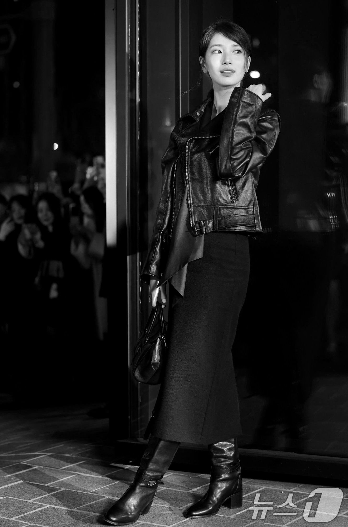 ペ・スジのビハインドカット