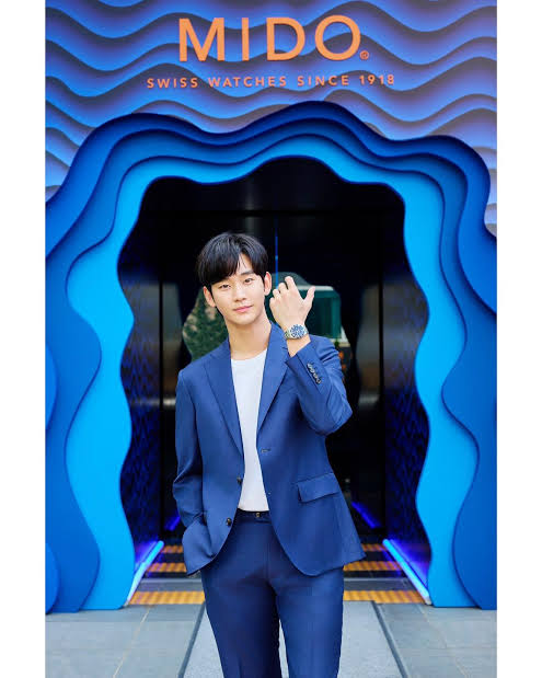 Foto kegiatan terbaru dari Kim Soohyun