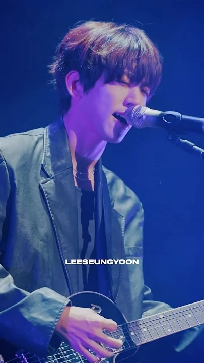 Today's popular wallpaper in Lee Seungyoon community