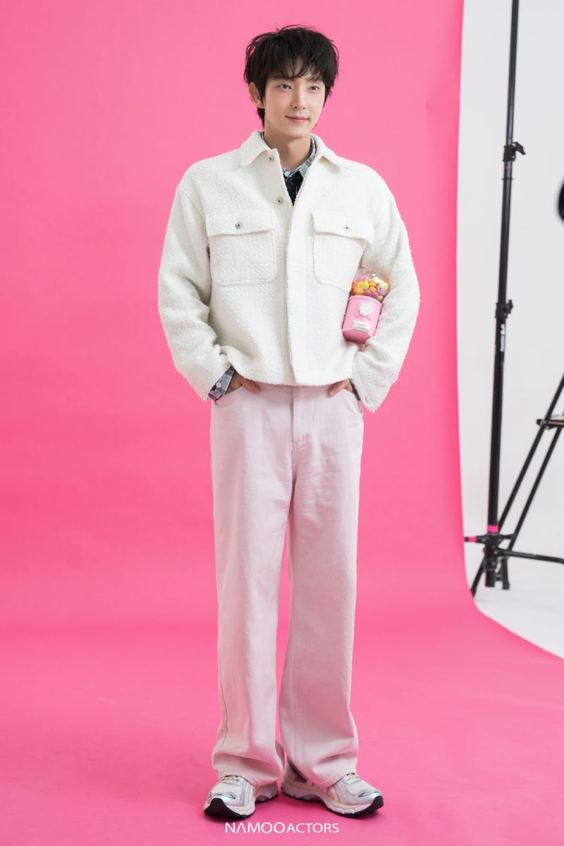 Latest photo of Lee Joongi