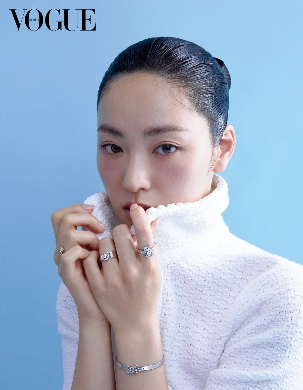 Recent activity shot of Jeon Yeobeen