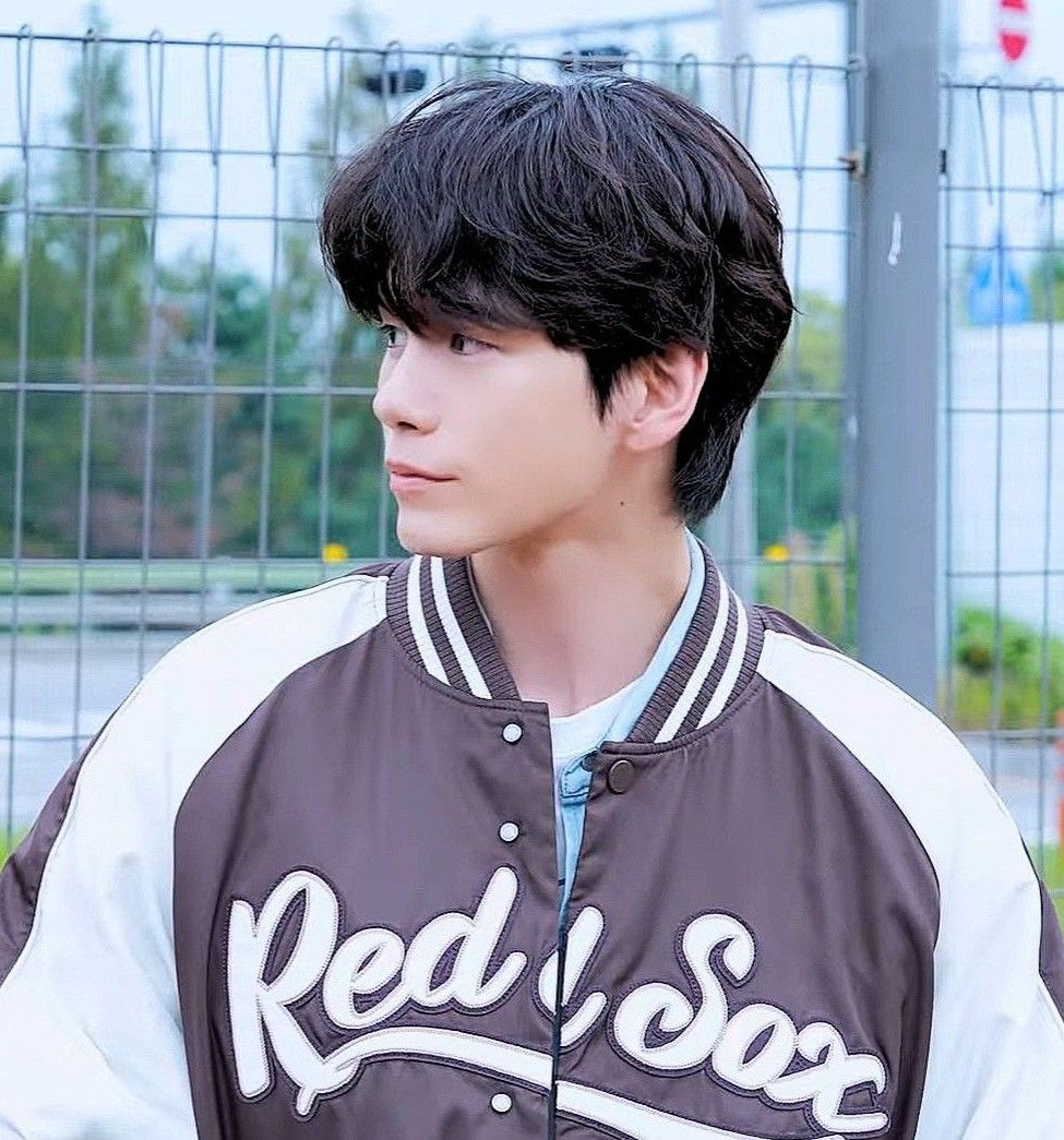 Behind-the-scenes cut of Ong Seongwu