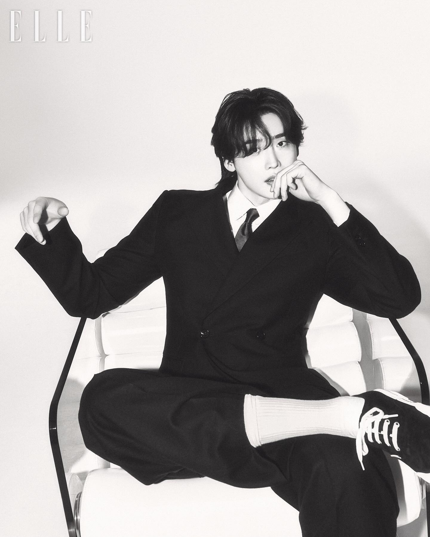 A moment captured by a fan of Lee Jongsuk