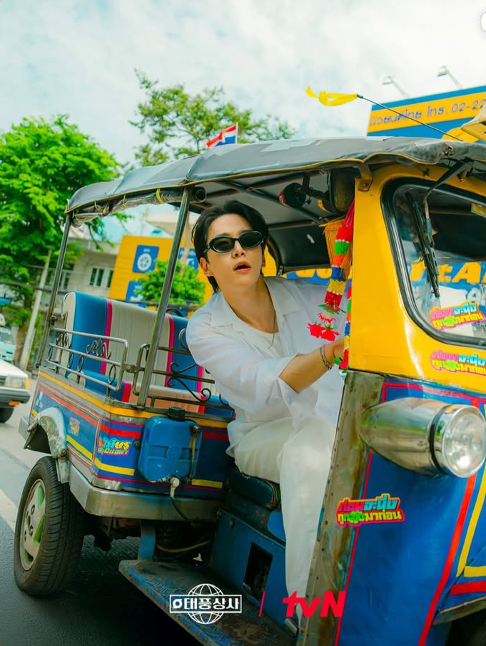 Recent activity shot of Lee Junho