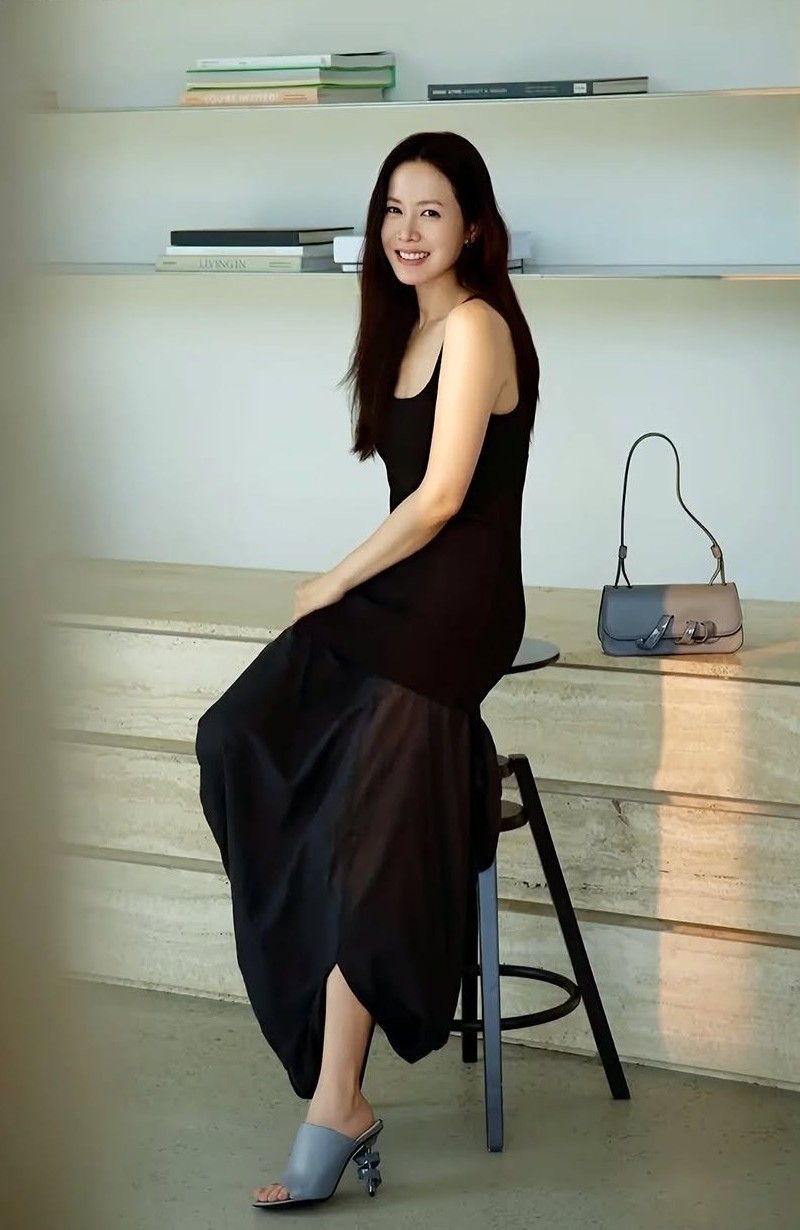 Latest photo of Son Yejin