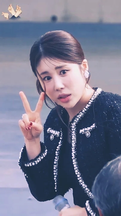 Cuplikan di balik layar dari Kim Soyou