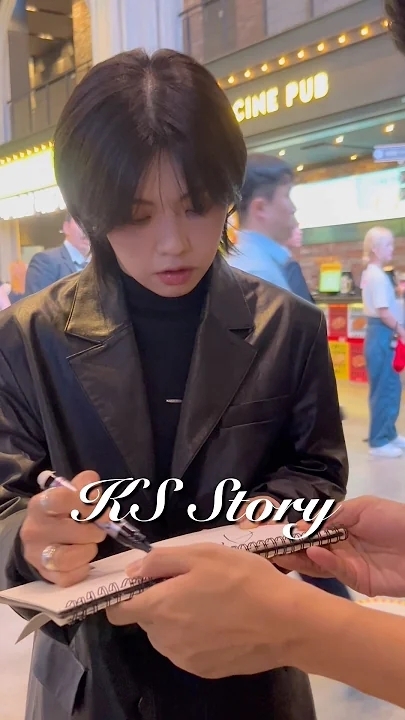 Behind-the-scenes cut of Aiki