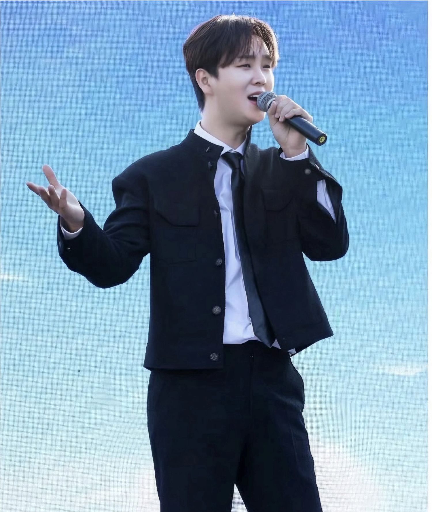 Recent activity shot of Song Minjun