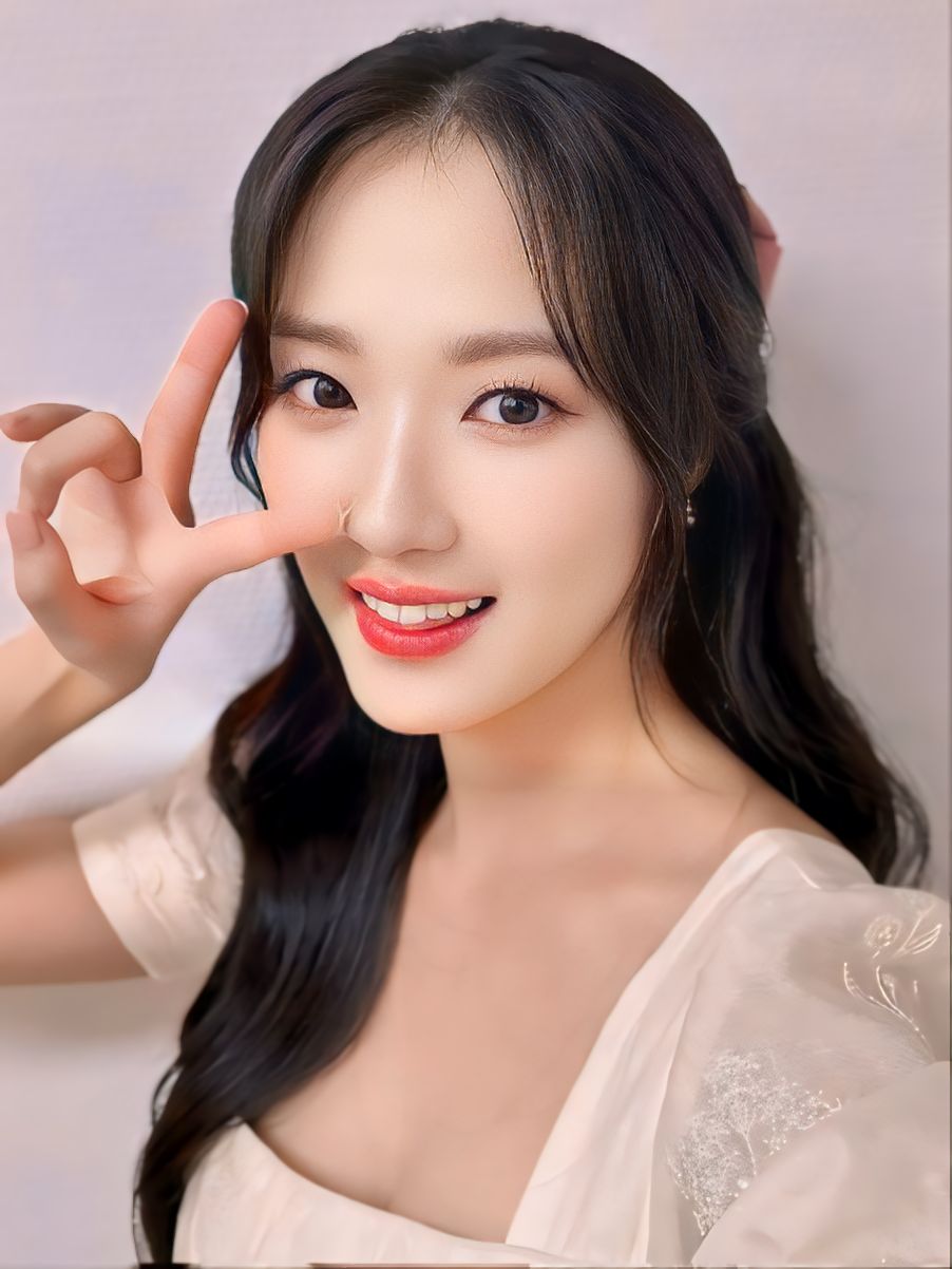 A moment captured by a fan of Kim Hyeyoon