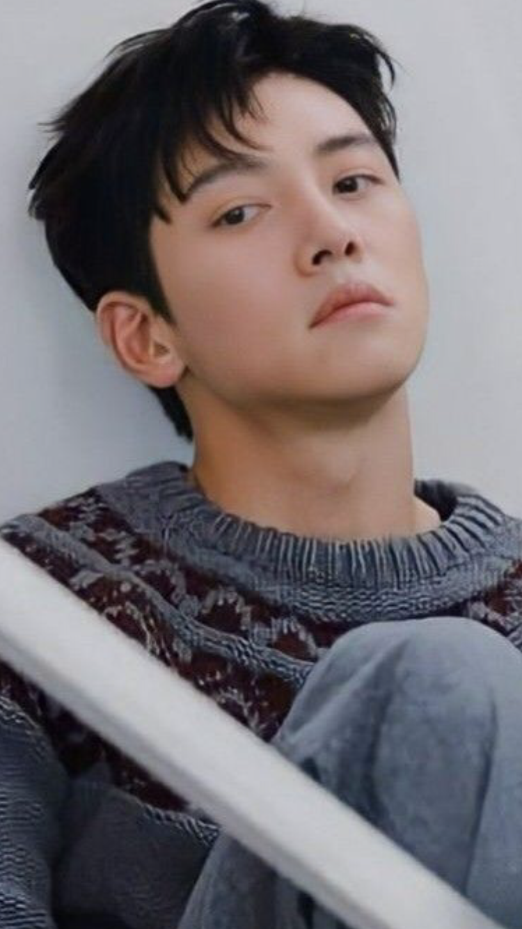 Today's popular wallpaper in Ji Changwook community