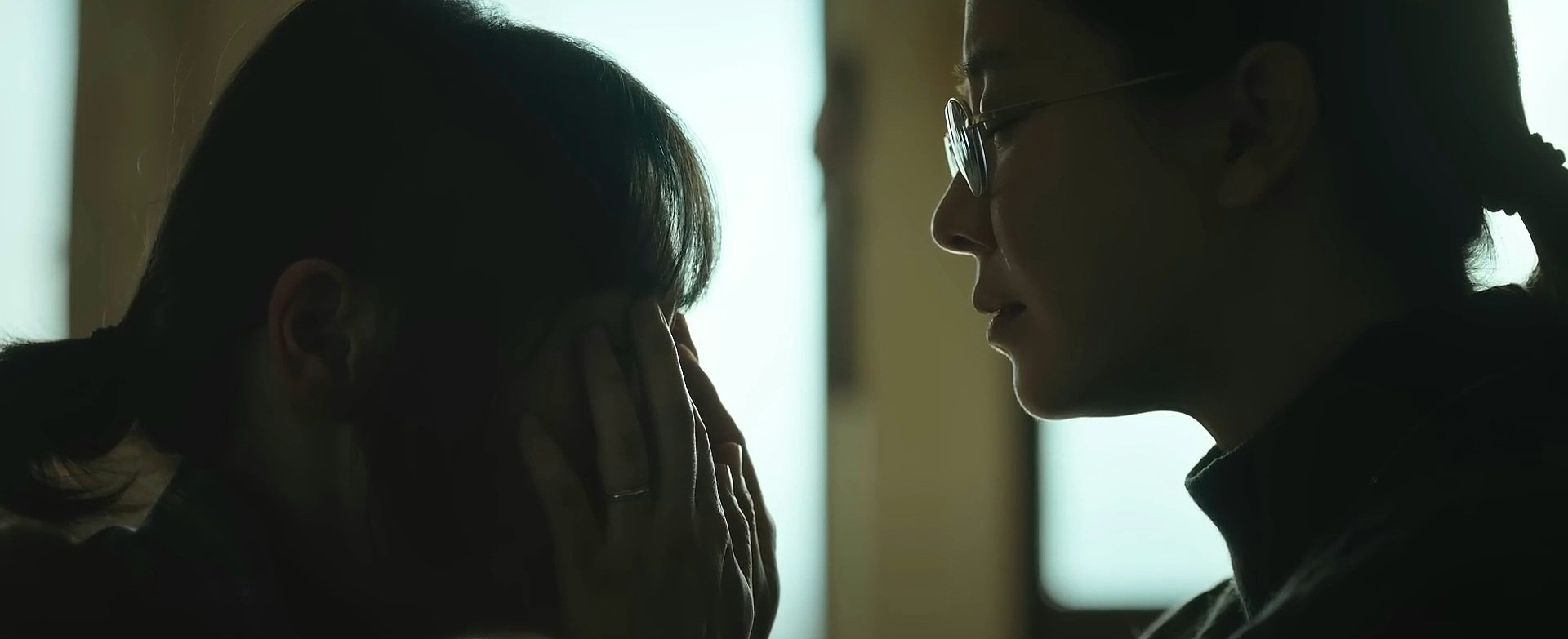 Behind-the-scenes cut of Song Jihyo