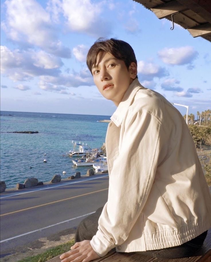 Latest photo of Ji Changwook