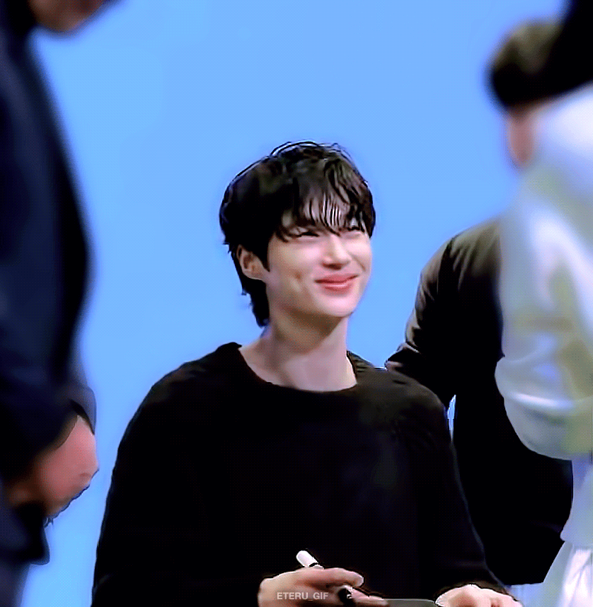 Latest photo of Byeon Wooseok