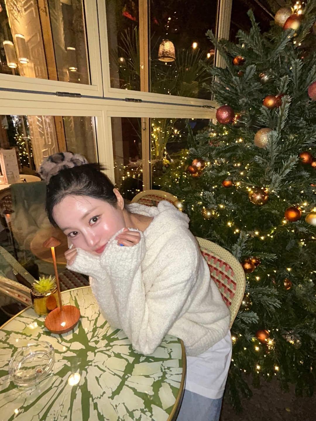 Recent activity shot of Yeonwoo