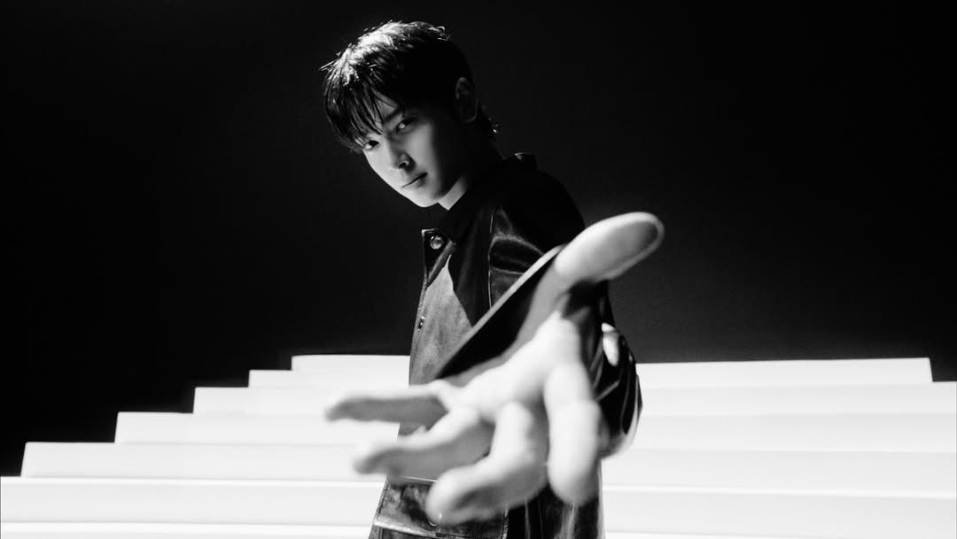 Cuplikan di balik layar dari Cha Eunwoo